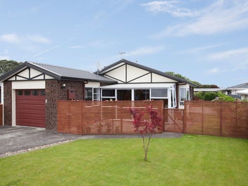 110 Govett Avenue, Frankleigh Park, New Plymouth