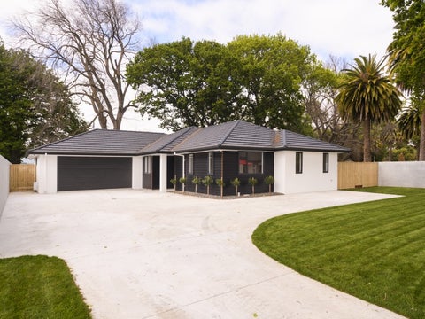 15 Grand Oaks Drive, Awapuni, Palmerston North