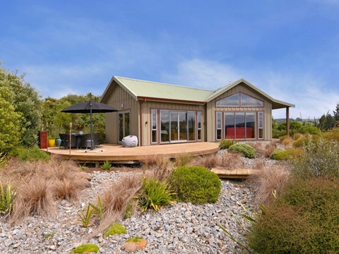 14 Totara View Road, Wakefield