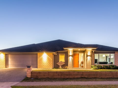 54 Waterstone Avenue, Paraparaumu