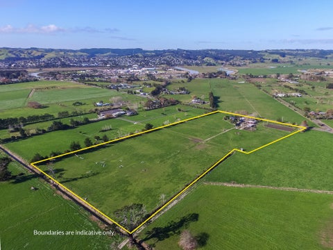 80 Te Pua School Road, Helensville, Helensville