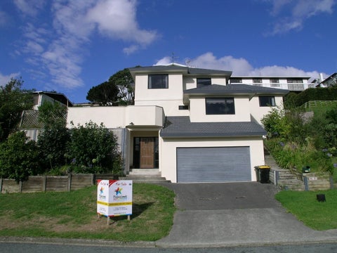 4 Duncan Street, Tawa, Wellington