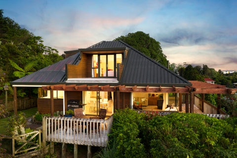 35 Landing Road, Titirangi, Auckland