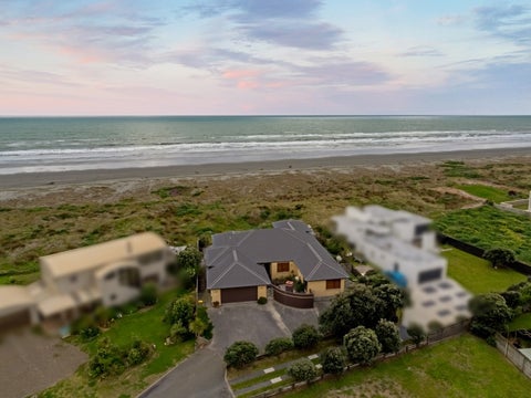 10 Ngati Huia Place, Waitarere Beach, Levin