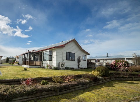 8A Blairs Place, Te Anau, Te Anau
