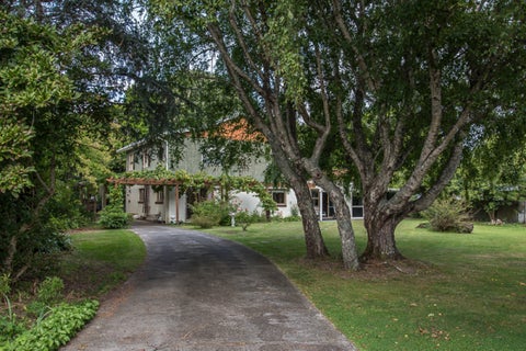 15 Knights Grove, Otaki