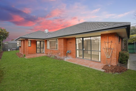 2/371 Withells Road, Avonhead, Christchurch