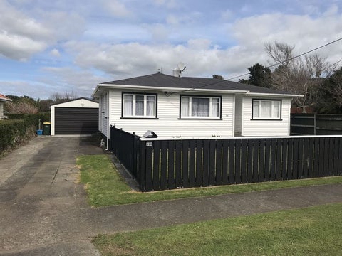 198 Ngamotu Road, Spotswood, New Plymouth
