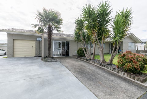 12 Burrows Place, Frankton, Hamilton