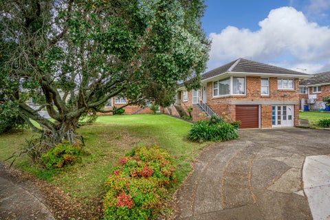 2/19 Ellen Avenue, Hillcrest, Auckland