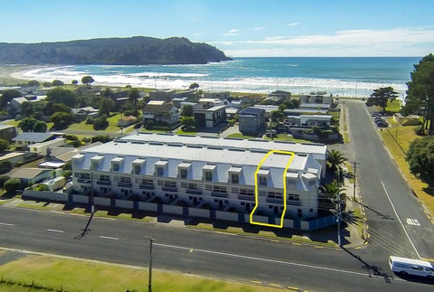 416 Ocean Road, Whangamata, Whangamatā