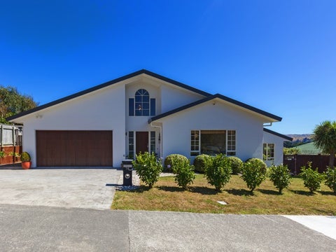 74 Navigation Drive, Whitby, Porirua