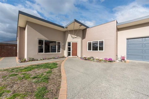 10 Vorbach Place, Renwick