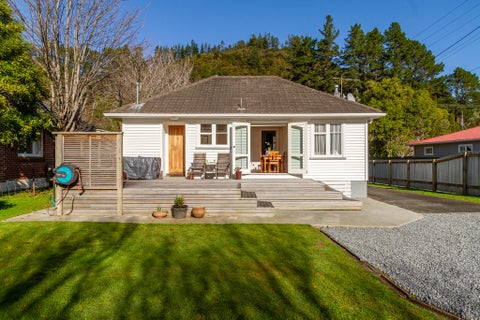 89 Hine Road, Wainuiomata, Lower Hutt