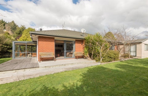 8 Hodgson Street, Wakefield
