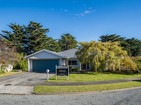 51 Saunders Close, Whitby, Porirua