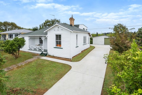 19 Colombo Road, Waiuku, Waiuku