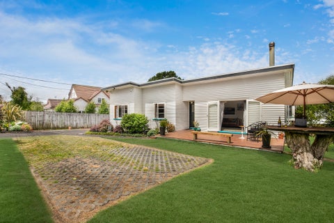 82A Atkinson Road, Titirangi, Auckland