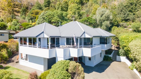 14 Barrington Place, Richmond