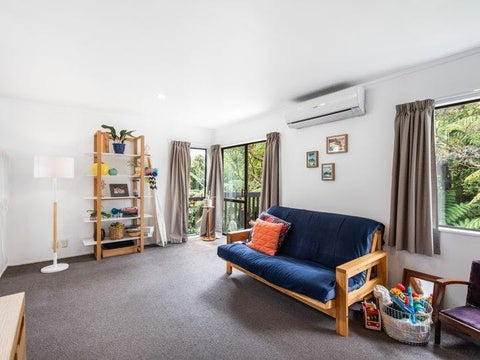 4/33 Eskdale Road, Birkdale, Auckland
