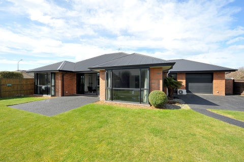2 Woodhaven Place, Parklands, Christchurch