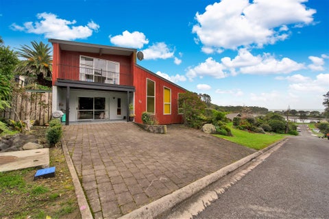33 Whakapaki Street, Urenui, Urenui