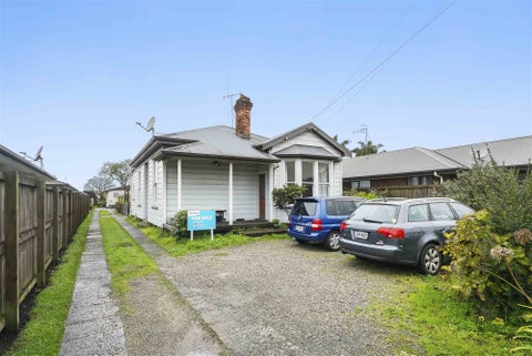 11 Lyon Street, Frankton, Hamilton