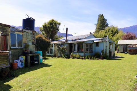 10 Con Street, Seddonville, Westport