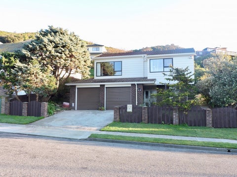 4 Ordley Grove, Tawa, Wellington