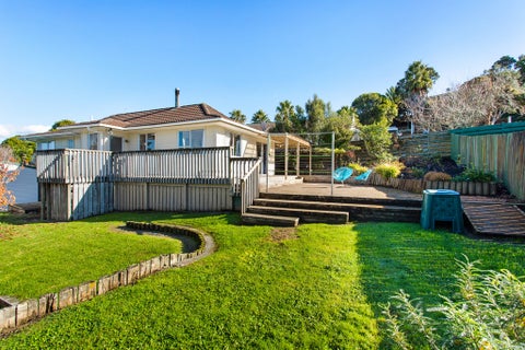 50 Donovan Avenue, Massey, Auckland