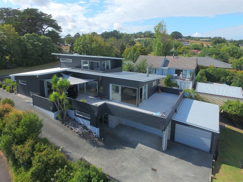 77 Garfield Road, Helensville, Helensville