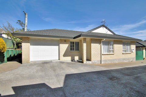 42 Horokiwi Road West, Newlands, Wellington