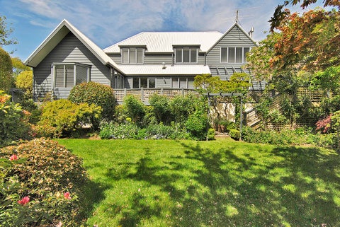 18 Ellwood Place, Churton Park, Wellington