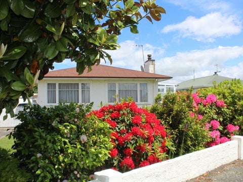 8 Christian Road, Swanson, Auckland