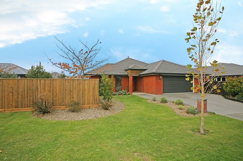 286 Southfield Drive, Lincoln, Lincoln