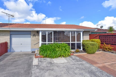 2/55 Pah Road, Papatoetoe, Auckland