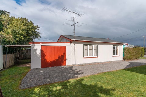 4 Costley Street, Carterton