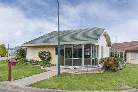 7 Royal Fern, Kelvin Grove, Palmerston North