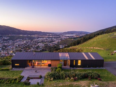 153 Bing Lucas Drive, Tawa, Wellington