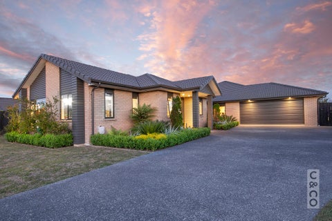9 Jelas Drive, Riverhead, Riverhead