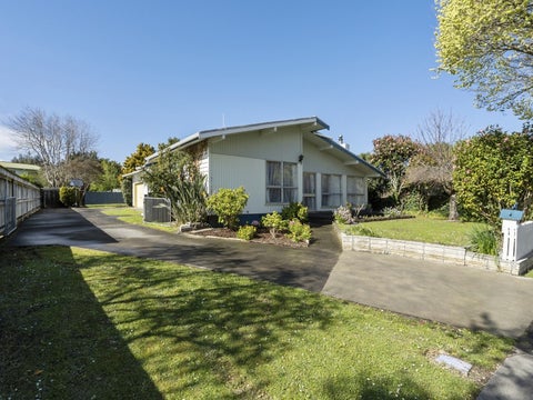 53 John F Kennedy Drive, Milson, Palmerston North