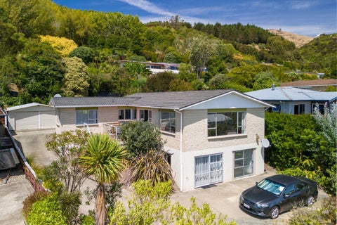 55 Marlborough Crescent, Richmond