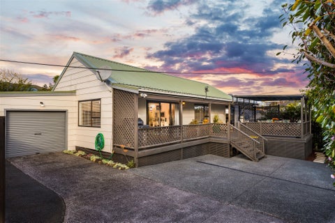 2/19 Alma Street, Te Atatū South, Auckland