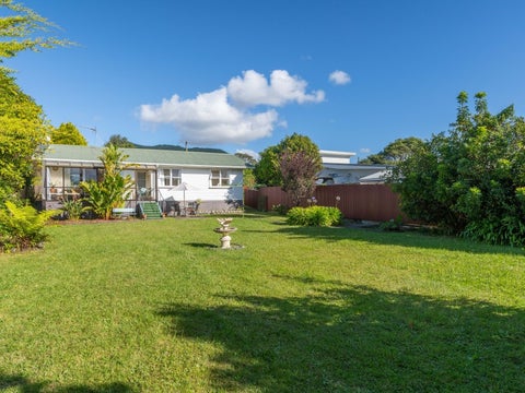 6 Kaitawa Crescent, Paraparaumu