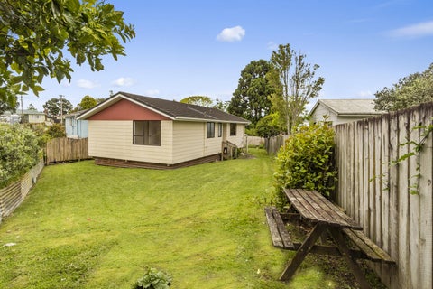 2/33 Reid Road, New Lynn, Auckland