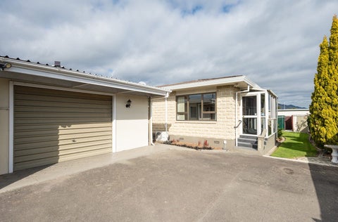 2/18 Ranui Road, Stoke, Nelson
