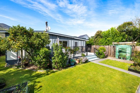 24 Beach Road, Waikawa, Picton