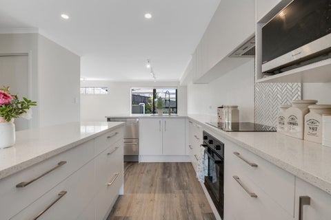 21 Ringi Lane, Orewa, Orewa