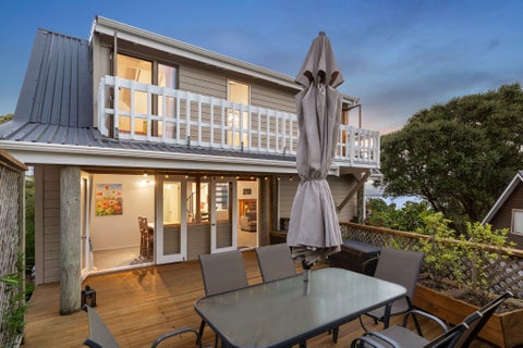 3/39 Brigantine Drive, Beach Haven, Auckland
