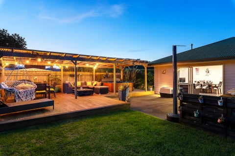 16 Georgia Grove, Paraparaumu